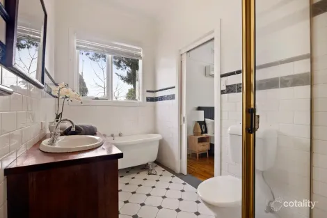 Property photo of 9 Riddell Road Sunbury VIC 3429