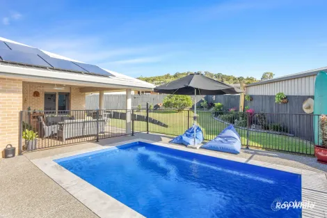 Property photo of 8 Downs Field Place Taroomball QLD 4703