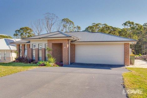 Property photo of 11 Beluga Drive Cameron Park NSW 2285