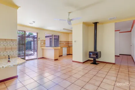 19 Bebington Ct, Wilson, WA 6107