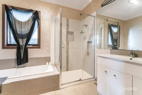 Property photo of 5 Ferry Grove Newcomb VIC 3219