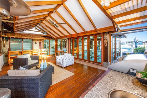 7 Starfire Cl, Halls Head, WA 6210