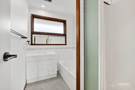 Property photo of 10 Darriwill Street Bell Post Hill VIC 3215