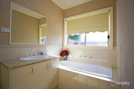 Property photo of 39 The Crescent Point Cook VIC 3030