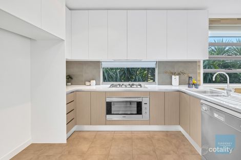 Property photo of 1 Drusilla Place Caroline Springs VIC 3023