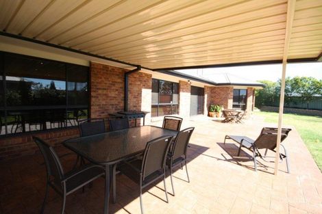 Property photo of 27 Hilton Place Dubbo NSW 2830