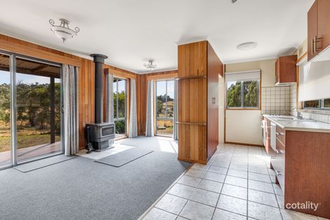 Property photo of 102 Lyndhurst Street Gordon VIC 3345