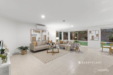 Property photo of 40 Sallybrook Circuit Narre Warren VIC 3805