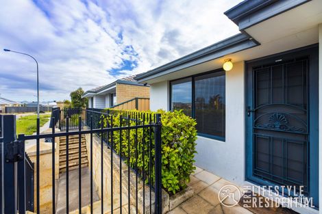 32 Ravensbourne St, Yanchep, WA 6035