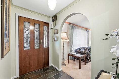 Property photo of 35 Outlook Drive Aberfoyle Park SA 5159