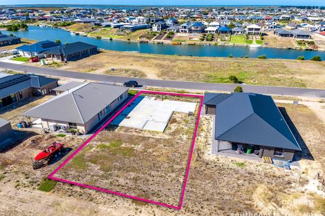 72 Victoria Pde, Hindmarsh Island, SA 5214