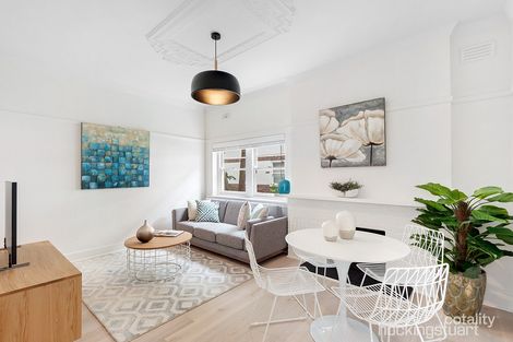 Property photo of 2/20 Charnwood Road St Kilda VIC 3182