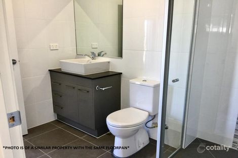 Property photo of 15 Silky Road Spring Farm NSW 2570