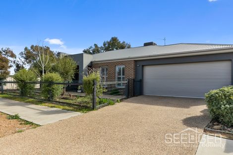 Property photo of 1 Red Gum Place Yarrawonga VIC 3730
