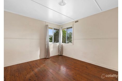 Property photo of 8 Hampton Street Newtown QLD 4350