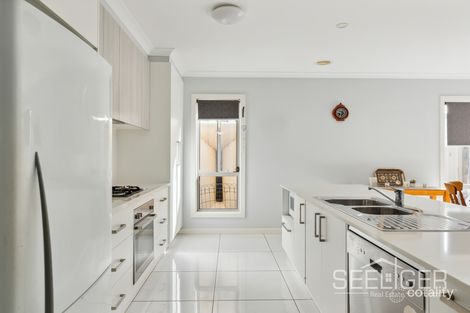 Property photo of 1 Red Gum Place Yarrawonga VIC 3730