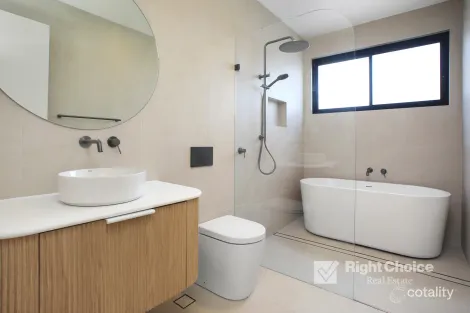 Property photo of 21 Ocean Street Windang NSW 2528