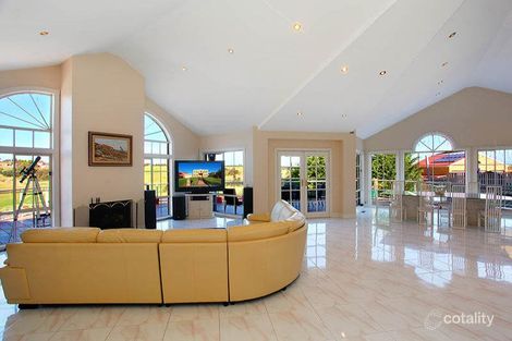 Property photo of 25 Dorset Drive Greenvale VIC 3059