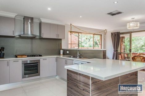 Property photo of 33 Paterson Gardens Winthrop WA 6150
