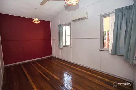 Property photo of 3 Juniper Street Parkside QLD 4825