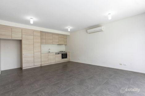 Property photo of 10 Lakeside Crescent Keilor East VIC 3033