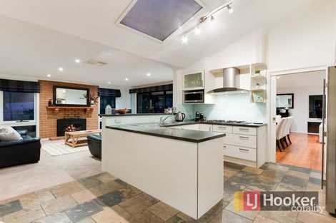 Property photo of 4 Wellwood Square Wheelers Hill VIC 3150