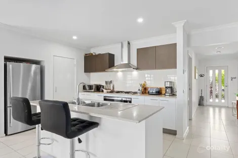 Property photo of 24 Glider Street Mount Duneed VIC 3217