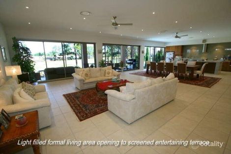 Property photo of 2249 Olympic Drive Hope Island QLD 4212