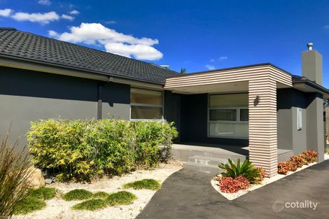 1/2 Hampstead Cres, Glen Waverley, VIC 3150