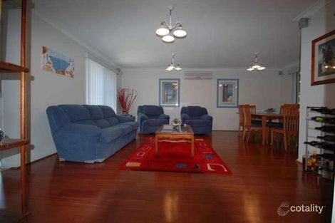 Property photo of 2 Honeysuckle Place Forest Lake QLD 4078