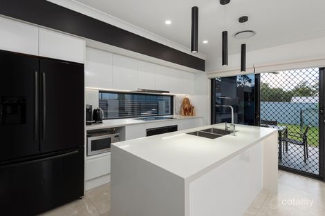 Property photo of 17 Cornwall Street Pallara QLD 4110