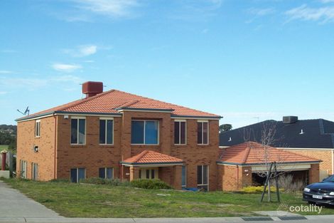 8 Cherry Tree Lane, Narre Warren, VIC 3805