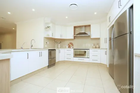 Property photo of 32 North Grove Drive Griffith NSW 2680