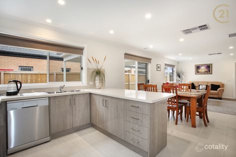 Property photo of 29 Skylark Boulevard Clyde North VIC 3978