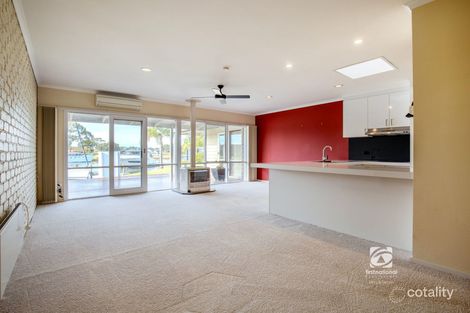Property photo of 2/3 The Beacons Paynesville VIC 3880