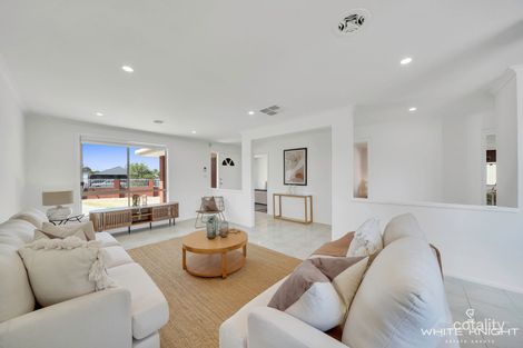 Property photo of 11 Douglas Avenue St Albans VIC 3021