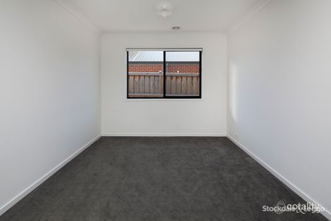 Property photo of 9 Viewgrand Drive Pakenham VIC 3810