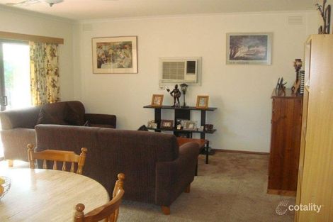 Property photo of 13 Marks Avenue Rosebud VIC 3939