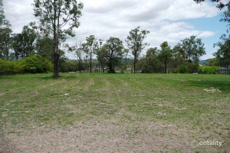 Property photo of 30 Hannant Road Hatton Vale QLD 4341