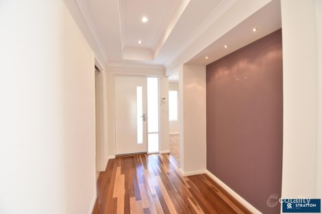 Property photo of 13 Oak Ridge Meander Success WA 6164