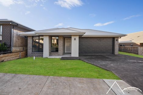 35 Halwes Ave, Menangle Park, NSW 2563