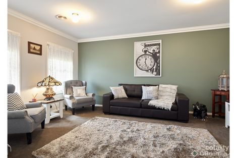 Property photo of 17 Skipton Street Drouin VIC 3818