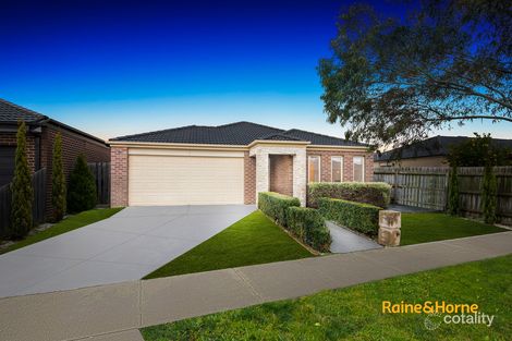Property photo of 29 Avisha Way Narre Warren VIC 3805