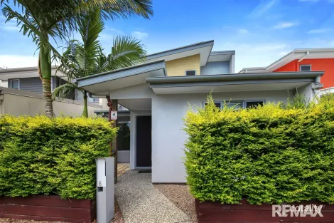 16 St Clair St, Maroochydore, QLD 4558