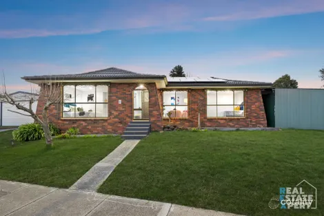 Property photo of 1 Dulnain Close Hampton Park VIC 3976