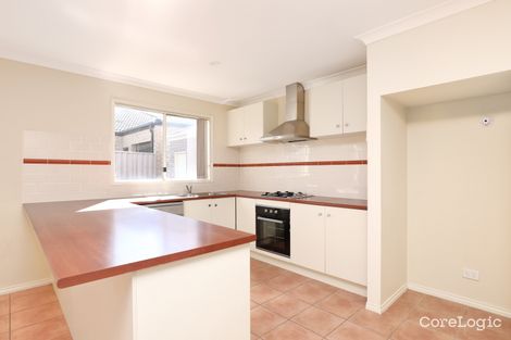 Property photo of 5 Duneira Grove Caroline Springs VIC 3023