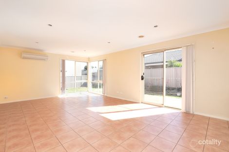 Property photo of 5 Duneira Grove Caroline Springs VIC 3023