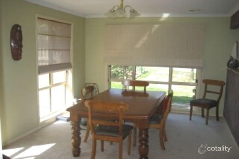 Property photo of 10 Buckmaster Crescent Dunlop ACT 2615