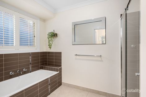 Property photo of 9 James Place East Albury NSW 2640