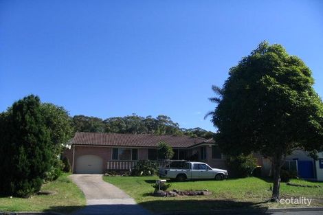 7 Woodlands Dr, Barrack Heights, NSW 2528